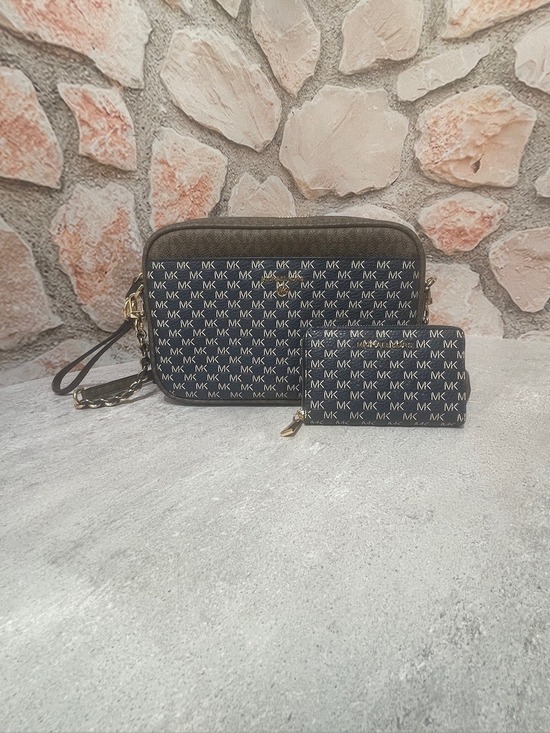 Michael Kors Handbags - Michael Kors Charm Camera Crossbody & Matching Wallet Set Navy/Brown Logo